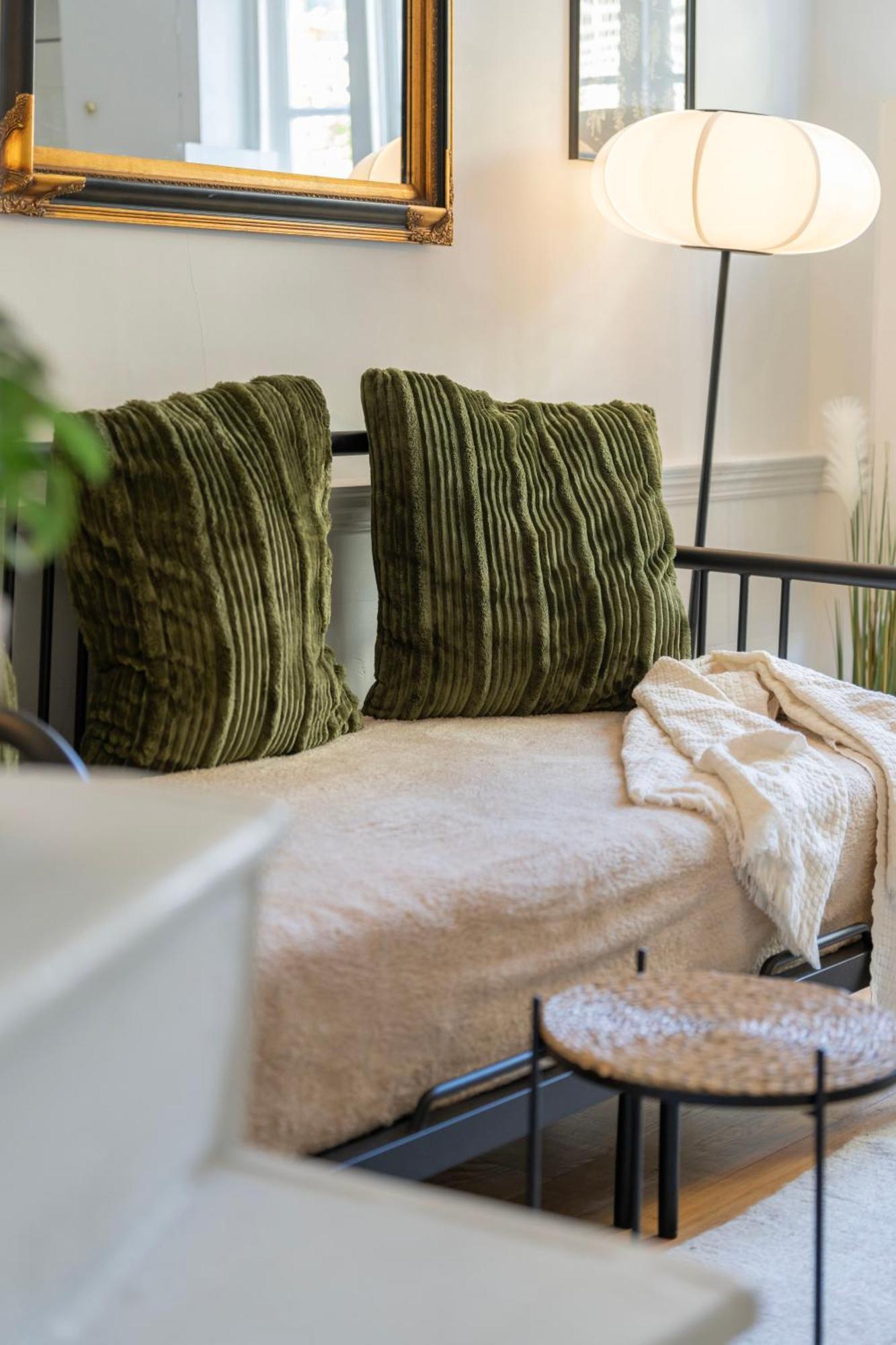 Apartamento Gorgeous 2Bed House In New Road Londres Exterior foto